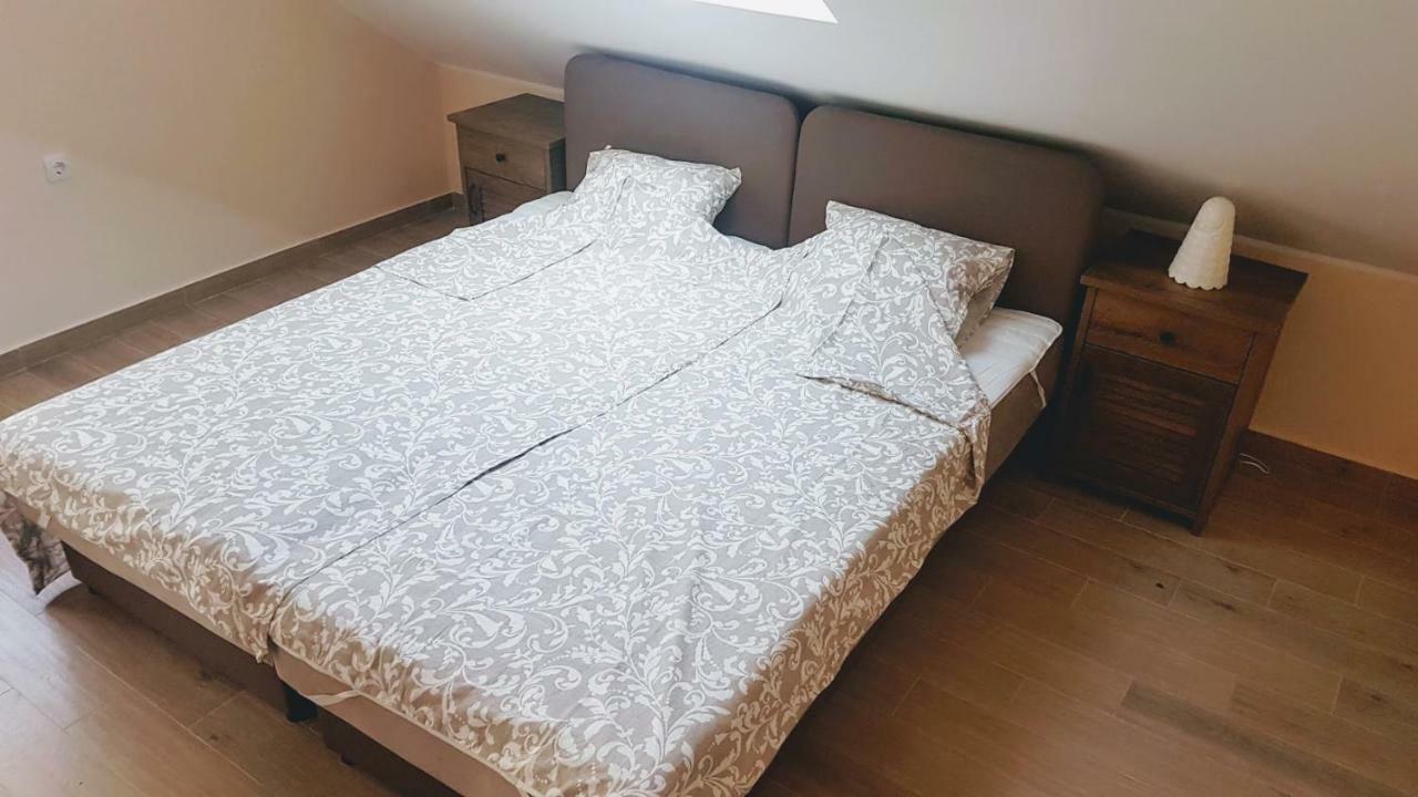 Monika Apartment Tivat Eksteriør bilde